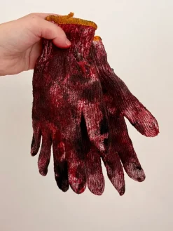 ForensicFX Studios Bloody, Dirty Work Gloves Prop></noscript> Halloween Accessories