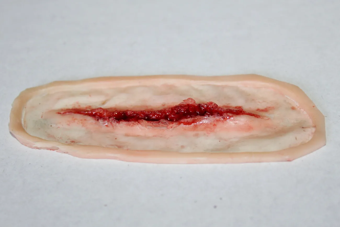 ForensicFX Studios Small Linear Gash Prosthetic> Halloween Accessories