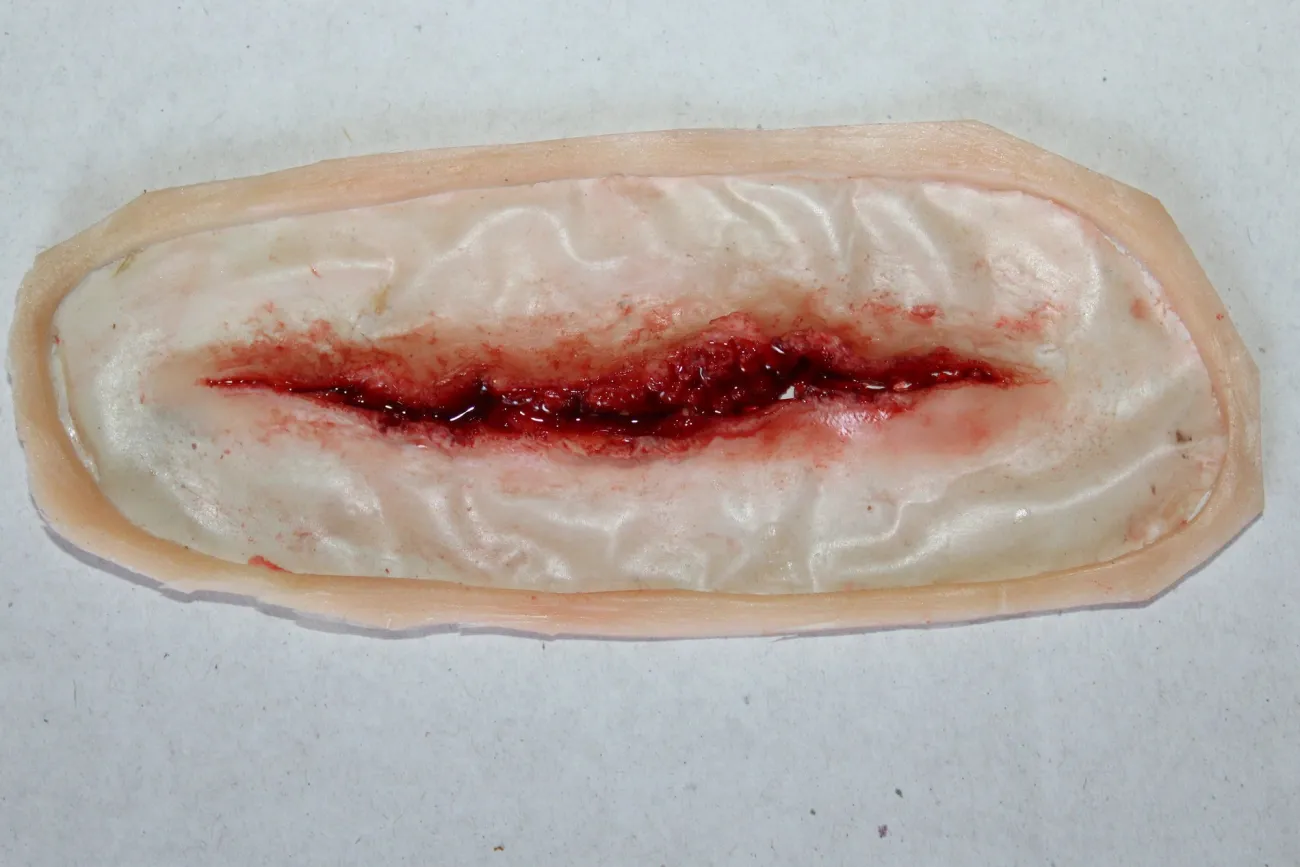 ForensicFX Studios Small Linear Gash Prosthetic> Halloween Accessories